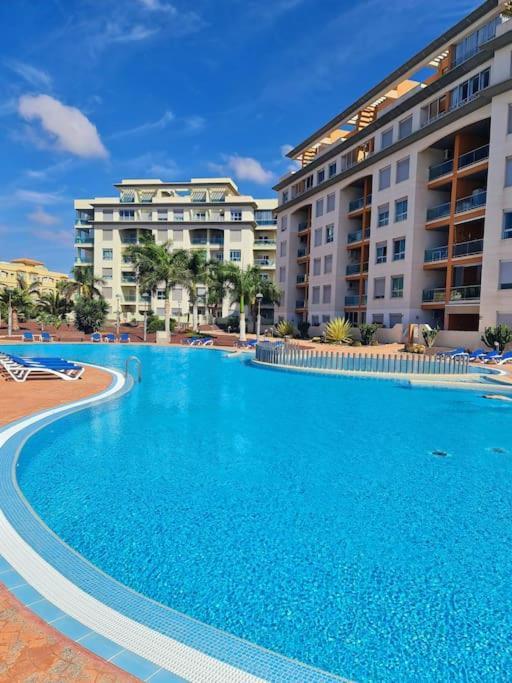 Homely Apt In Modern Building With Pool San Miguel de Abona Bagian luar foto