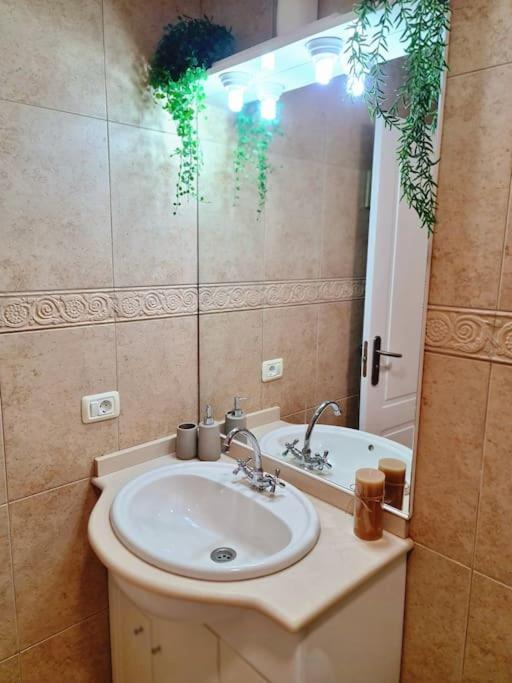 Homely Apt In Modern Building With Pool San Miguel de Abona Bagian luar foto